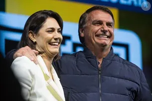 DE TORNOZELEIRA, BOLSONARO VAI A EVENTO DE MOTO COM MICHELLE E ALIADOS