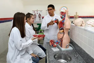SEC CONVOCA 427 PROFESSORES DO ENSINO PROFISSIONAL APROVADOS EM PROCESSO SELETIVO