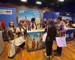 DESTINO SALVADOR É APRESENTADO NA MAIOR FEIRA DE TURISMO LGBT+ DA AMÉRICA LATINA