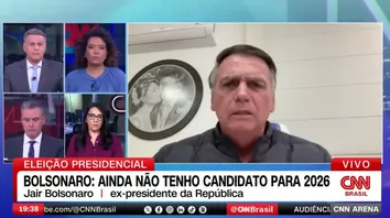 DURANTE ENTREVISTA AO VIVO BOLSONARO SE EXTALTA COM OS JORNALISTAS DA CNN
