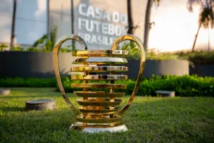 ASSAÍ RECEBE TAÇA DA COPA DO NORDESTE E PRETO CASAGRANDE NESTE SÁBADO (19)
