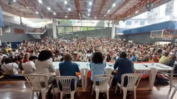 PROFESSORES DA REDE MUNCIPIAL DE SALVADOR REJEITAM PROPOSTA E MANTÊM A GREVE