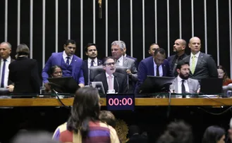 APENAS TRÊS DEPUTADOS BAIANOS VOTARAM CONTRA NOVOS CARGOS NO STF; VEJA LISTA COMPLETA