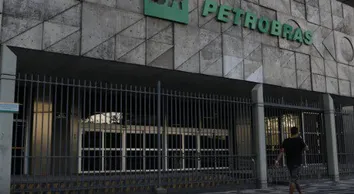 PETROBRAS ANUNCIA INVESTIMENTO BILIONÁRIO EM COMPLEXO LIGADO À LAVA-JATO; ENTENDA