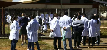 NOTAS BAIXAS COLOCA CINCO FACULDADES DE MEDICINA NA BAHIA SOB RISCO; VEJA
