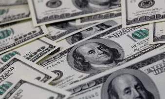 DÓLAR SOBE COM EXTERIOR E VOLTA A FECHAR ACIMA DE R$ 5,40
