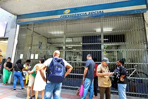 7 PROFISSÕES QUE DÃO DIREITO À APOSENTADORIA COM 55 ANOS NO BRASIL