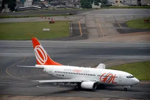 AVIÃO COLIDE COM PÁSSARO E CANCELA VOO DE ARACAJU PARA SALVADOR