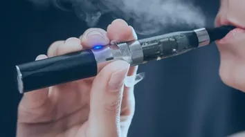 VAPE E CIGARRO AUMENTAM RISCO DE ANSIEDADE E DEPRESSÃO EM ADOLESCENTES