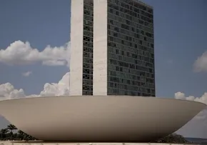 CONGRESSO RETOMA ATIVIDADES COM POSSÍVEIS CASSAÇÕES E PAUTAS ECONÔMICAS