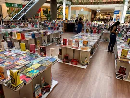 FEIRA DE LIVROS RETORNA PARA O SHOPPING PARALELA COM MAIS DE 2 MIL TÍTULOS