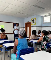 PROJETO NOVO MANÉ DENDÊ PROMOVE ENCONTRO EDUCATIVO SOBRE DESCARTE DE RESÍDUOS