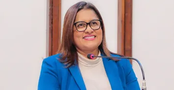 KÁTIA OLIVEIRA SOLICITA REGULARIZAÇÃO FUNDIÁRIA E URBANIZAÇÃO DE DUAS OCUPAÇÕES EM SIMÕES FILHO