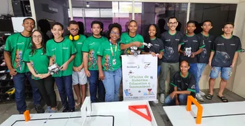 ESTUDANTES DE CAMAÇARI PARTICIPAM DE SELETIVA PARA OLIMPÍADA BRASILEIRA DE ROBÓTICA
