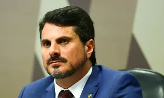 ‘SÓ FALTA TIRAR A ALMA’: AS REAÇÕES DOS POLÍTICOS SOBRE MEDIDAS APLICADAS A MARCOS DO VAL