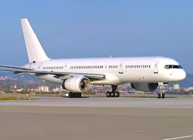 BOEING DOS ESTADOS UNIDOS SEM IDENTIFICAÇÃO POUSA EM PORTO ALEGRE