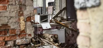 TERREMOTO DEIXA MAIS DE 800 MORTOS NO AFEGANISTÃO