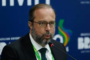 MINISTRO DE MINAS E ENERGIA DIZ QUE PAÍS PODE PRECISAR DE DEFESA NUCLEAR