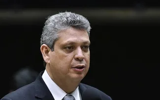 MÁRCIO MACÊDO DIZ QUE LULA NUNCA FALOU EM DEMISSÃO E RECLAMA DE ‘CERCO POLÍTICO’