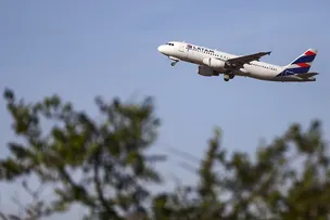 LATAM ANUNCIA COMPRA DE MAIS DE 70 AVIÕES DA EMBRAER POR MAIS DE R$ 11 BILHÕES