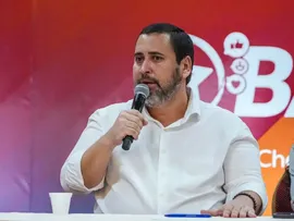 ATO EM SALVADOR É 'FESTA DA CIDADANIA E DA DEMOCRACIA', AFIRMA ÉDEN VALADARES