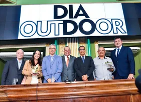 VICE-GOVERNADOR PARTICIPA DA CELEBRAÇÃO DO DIA DO OUTDOOR NA CÂMARA MUNICIPAL DE SALVADOR