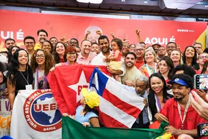 TÁSSIO BRITO TOMA POSSE COMO PRESIDENTE DO PT BAHIA: "O PARTIDO PRECISA CONTINUAR EM MARCHA"
