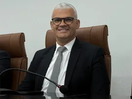 PABLO ROBERTO RECEBE A MAIS ALTA HONRARIA DA ORDEM MUNICIPAL DO MÉRITO DE FEIRA DE SANTANA