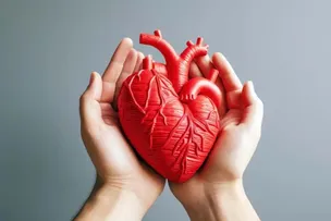 DOENÇAS CARDIOVASCULARES SÃO RESPONSÁVEIS POR MAIS DE 400 MIL MORTES POR ANO NO BRASIL, ALERTA ANGIOCLAM NO DIA MUNDIAL DO CORAÇÃO