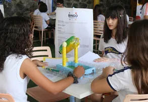 “DINHEIRO NÃO DÁ EM ÁRVORE”: PROJETO ENSINA CRIANÇAS A UNIR EDUCAÇÃO FINANCEIRA E SUSTENTABILIDADE