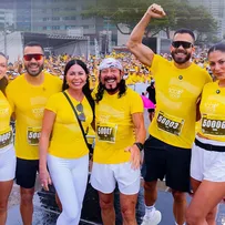 CANTOR BELL MARQUES CELEBRA 73 ANOS COM CORRIDA E SHOW NO FAROL DA BARRA
