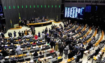 BASTIDORES: OPOSIÇÃO PROJETA MAIS DE 300 VOTOS POR ANISTIA; BASE DE LULA VÊ CHANCE DE DERRUBADA