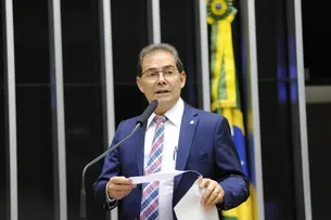 RELATOR DE ALTERNATIVA À ANISTIA VAI SE REUNIR COM DEPUTADOS DO PT, PL E DO CENTRÃO EM BUSCA DE CONSENSO PARA TEXTO