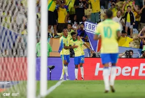 BRASIL JOGA BEM E VENCE O CHILE NO MARACANÃ PELAS ELIMINATÓRIAS DA COPA
