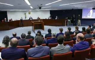 JULGAMENTO DE BOLSONARO: QUINTO DIA TEM EXPECTATIVA POR DESFECHO DAS CONDENAÇÕES