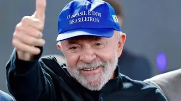 51% DESAPROVAM LULA E 46% APROVAM, APONTA QUAEST