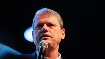 TARCÍSIO VOLTA A CRITICAR HADDAD E REITERA QUE NÃO ATUOU PARA DERRUBAR MP ALTERNATIVA AO IOF