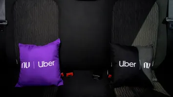 UBER E NUBANK OFERECEM CORRIDAS COM DESCONTO PARA CLIENTES; SAIBA COMO USAR