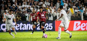 COM GOL DE MATEUSINHO, VITÓRIA SUPERA O SANTOS E QUEBRA TABU NA VILA BELMIRO