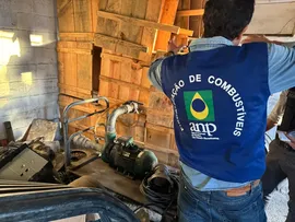 POLÍCIA DESMONTA REDE DE ADULTERAÇÃO DE COMBUSTÍVEIS E LAVAGEM DE DINHEIRO NA BAHIA