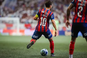 ÉVERTON RIBEIRO PASSA POR CIRURGIA PARA REMOÇÃO DE CÂNCER NA TIREÓIDE
