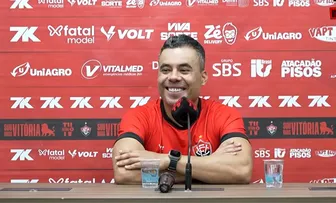JAIR VENTURA CELEBRA RESULTADO CONTRA O SANTOS: "ESTAMOS VIVÍSSIMOS"