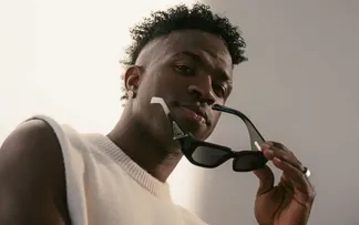 MODELO EXPÕE VÍCIO SEXUAL DE VINI JR: “NÃO CONSEGUE TER UM DIÁLOGO”