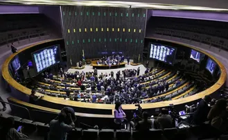 POLÍTICOS BAIANOS CELEBRAM APROVAÇÃO DA ISENÇÃO DO IR PARA QUEM GANHA ATÉ R$ 5 MIL