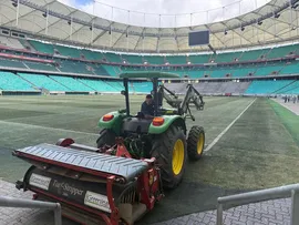 ARENA FONTE NOVA INICIA TROCA TOTAL DO GRAMADO