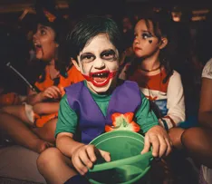 BARRALLOWEEN TEM TURMINHA HORRIPILANTE, DIVERSÃO E MUITAS TRAVESSURAS NO SHOPPING BARRA