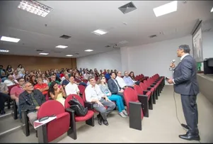 VIVALDO AMARAL REALIZA PALESTRA SOBRE ASSÉDIO E CIDADANIA DA PESSOA IDOSA