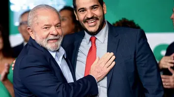 LULA DEVE ANUNCIAR INDICAÇÃO AO STF APÓS RETORNO DA ÁSIA