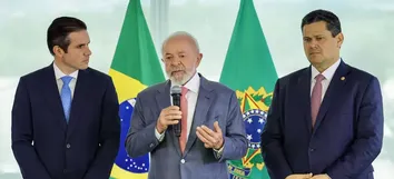 LULA DISCUTE PAUTAS DO GOVERNO EM ENCONTRO COM MOTTA E ALCOLUMBRE
