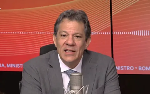LULA TEM TUDO PARA SER MUITO COMPETITIVO E ATÉ FAVORITO EM 2026, AVALIA HADDAD